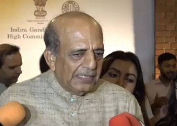 শেখ হাসিনাকে ঢুকতে দেওয়া ছাড়া ভারতের বিকল্প ছিল না